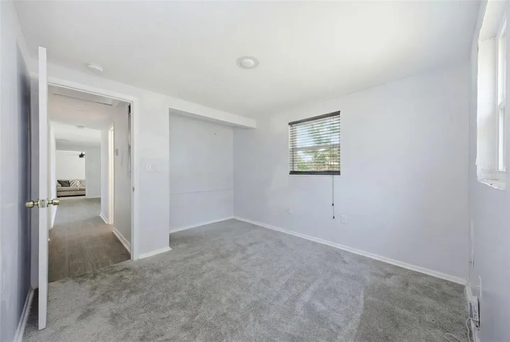 11410 THOMAS ROAD Seffner, FL 33584