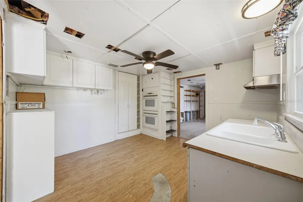 11410 THOMAS ROAD Seffner, FL 33584