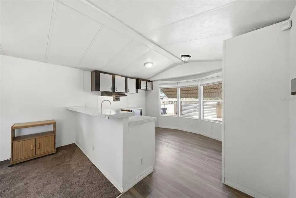 11410 THOMAS ROAD Seffner, FL 33584
