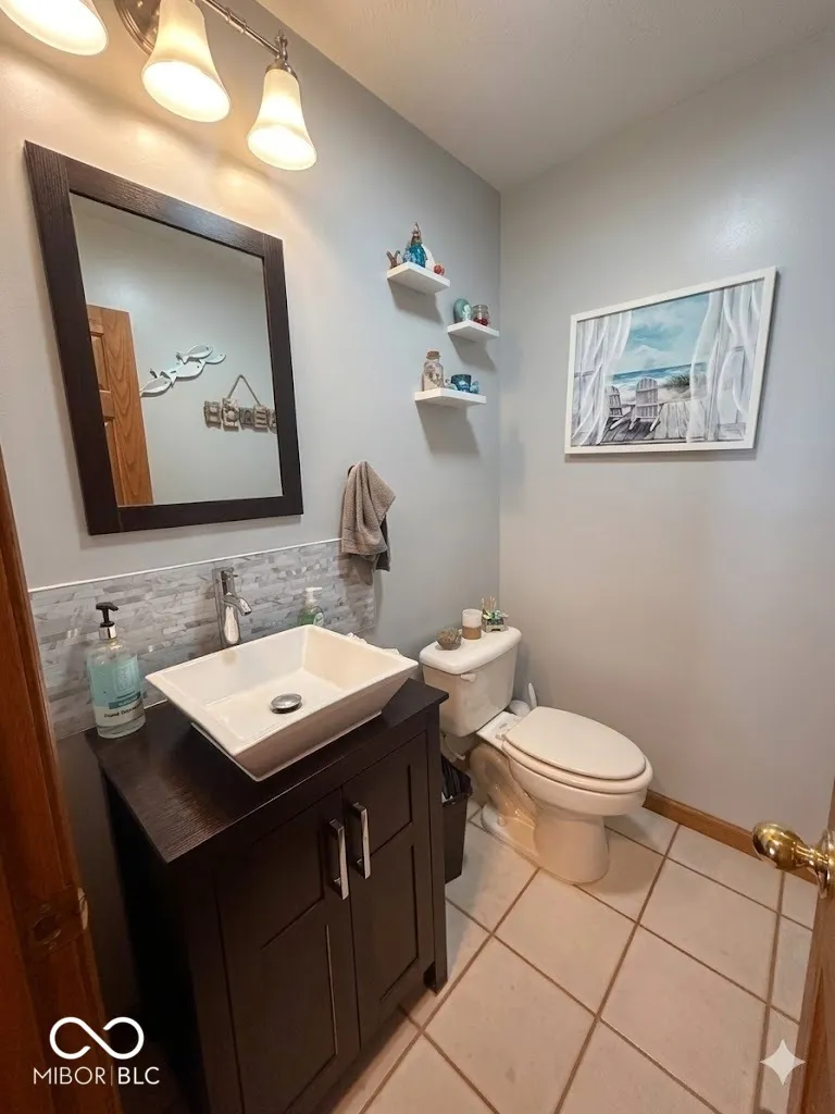 2490 E Northwood Avenue Terre Haute, IN 47805