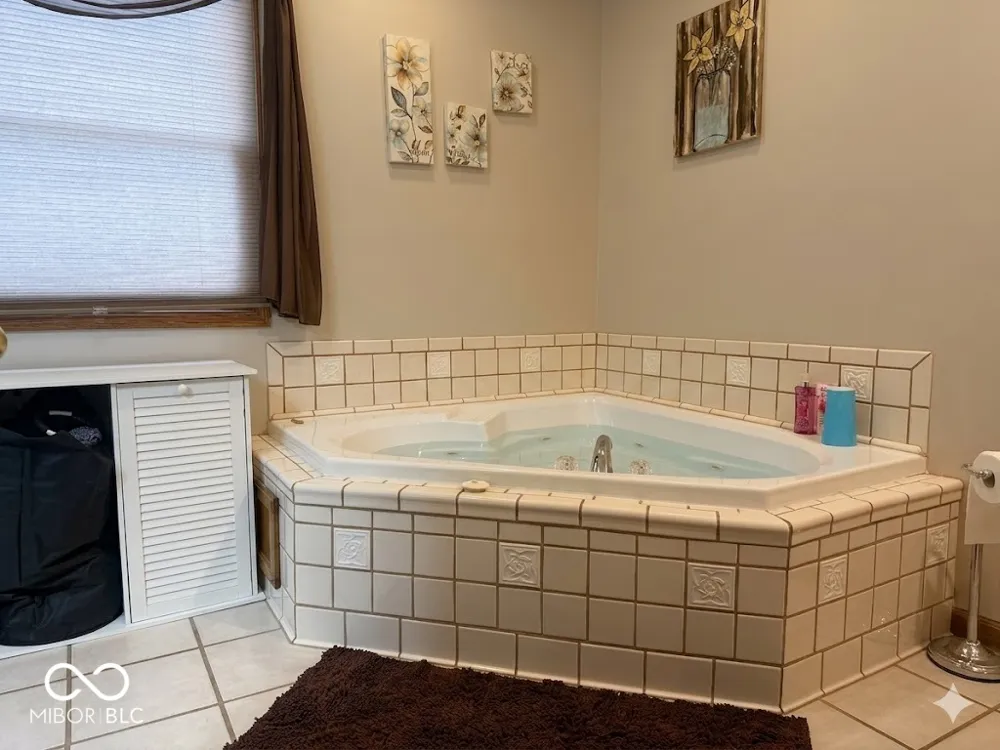 2490 E Northwood Avenue Terre Haute, IN 47805