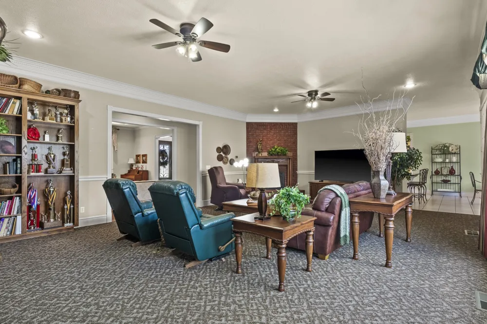 903 Deer Trail Ln Mt Pleasant, TX 75455