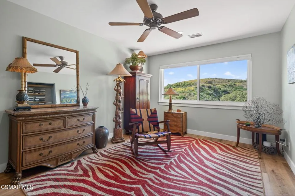 818 Caliente Lane Ventura, CA 93001