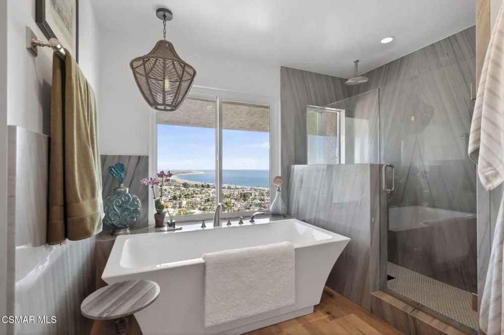 818 Caliente Lane Ventura, CA 93001