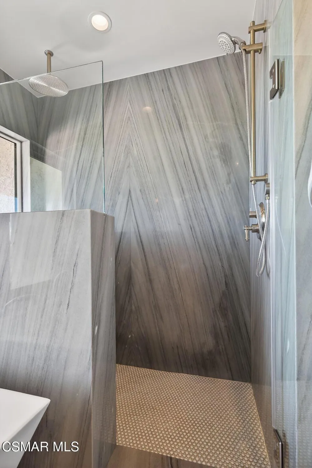 818 Caliente Lane Ventura, CA 93001