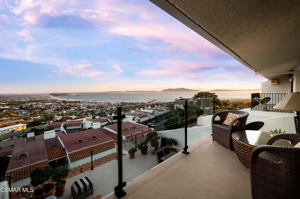 818 Caliente Lane Ventura, CA 93001