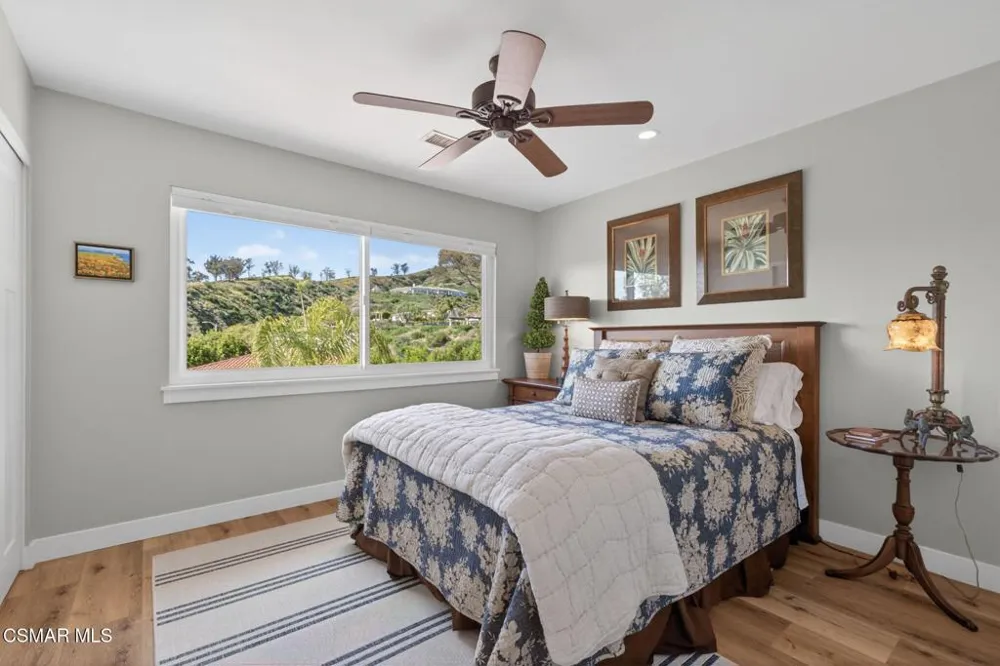 818 Caliente Lane Ventura, CA 93001