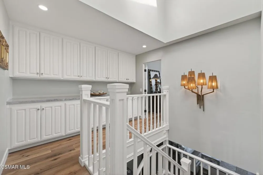 818 Caliente Lane Ventura, CA 93001