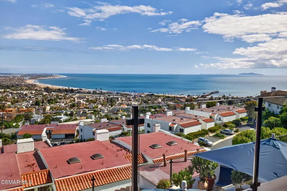 818 Caliente Lane Ventura, CA 93001