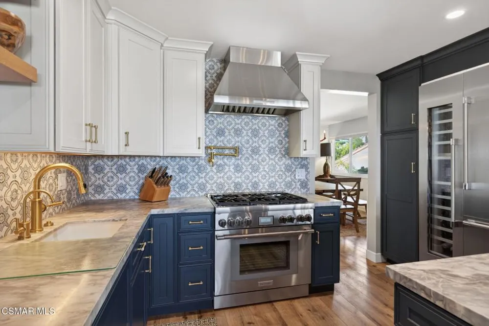 818 Caliente Lane Ventura, CA 93001