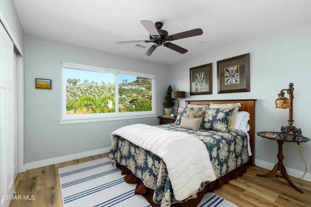 818 Caliente Lane Ventura, CA 93001