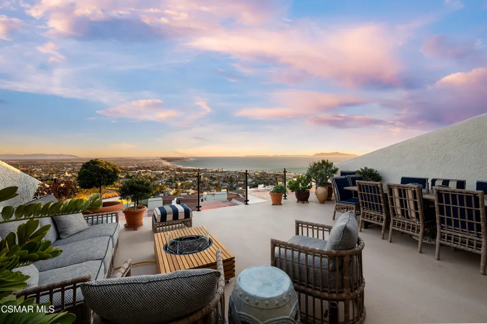 818 Caliente Lane Ventura, CA 93001