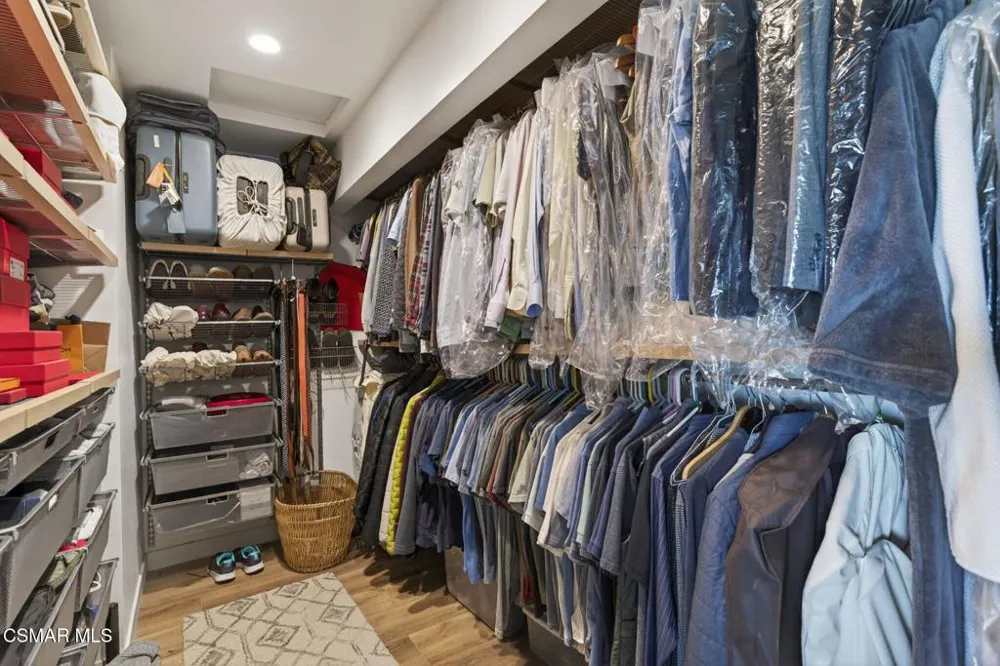 818 Caliente Lane Ventura, CA 93001