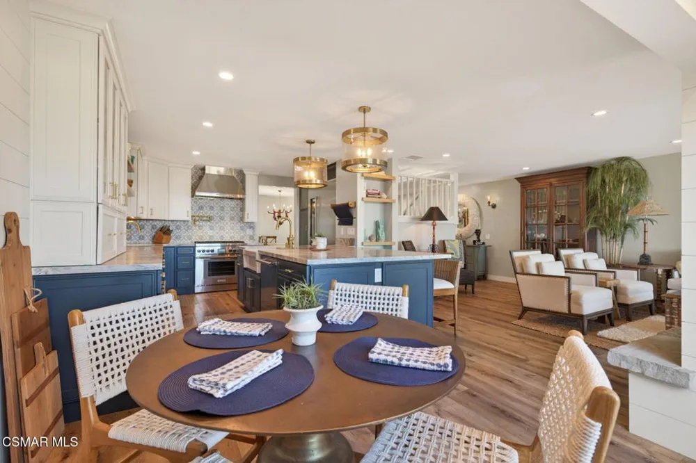 818 Caliente Lane Ventura, CA 93001