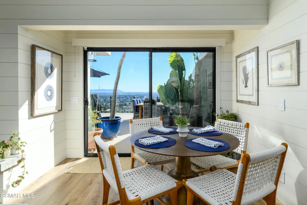 818 Caliente Lane Ventura, CA 93001