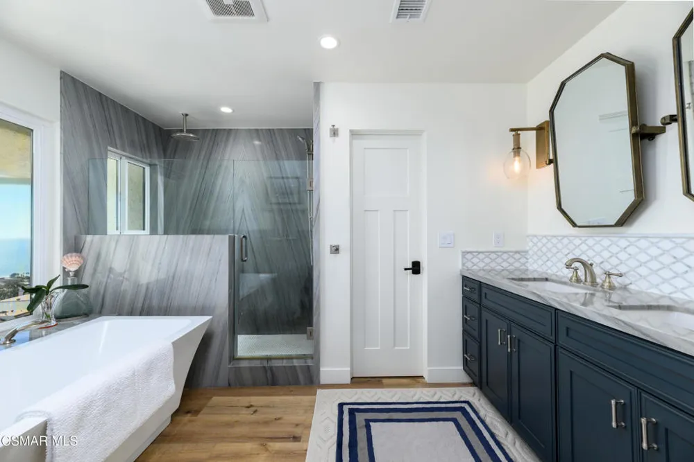 818 Caliente Lane Ventura, CA 93001
