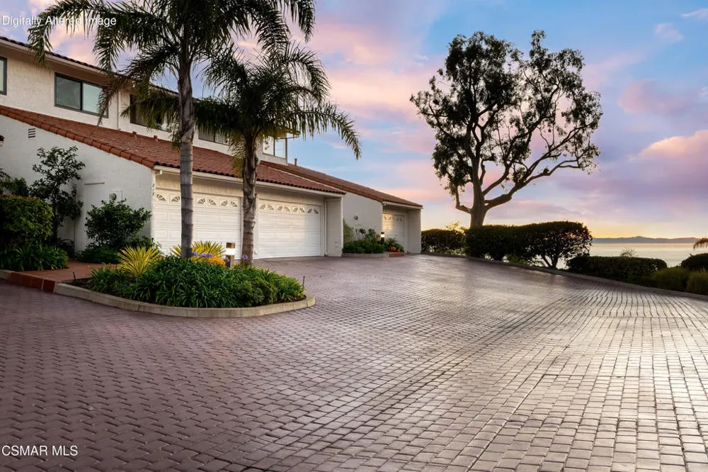 818 Caliente Lane Ventura, CA 93001