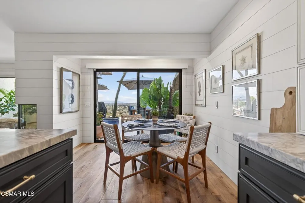 818 Caliente Lane Ventura, CA 93001