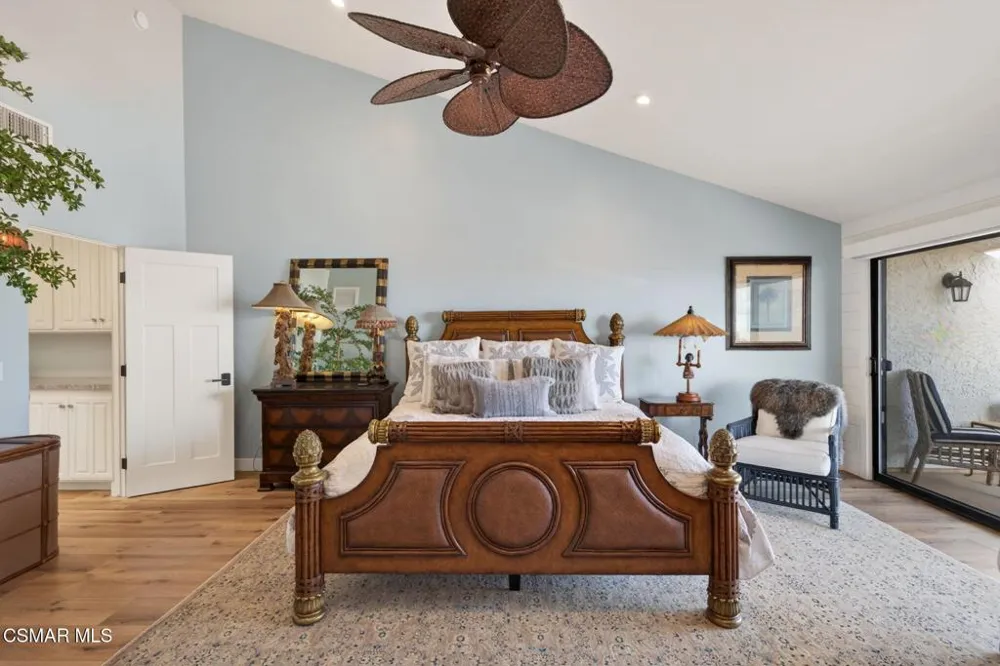 818 Caliente Lane Ventura, CA 93001