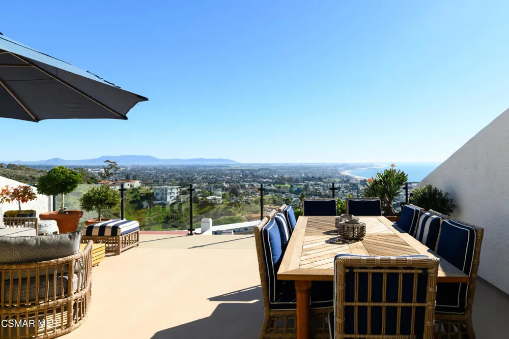 818 Caliente Lane Ventura, CA 93001