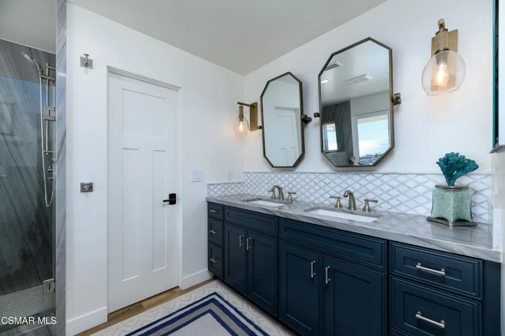 818 Caliente Lane Ventura, CA 93001