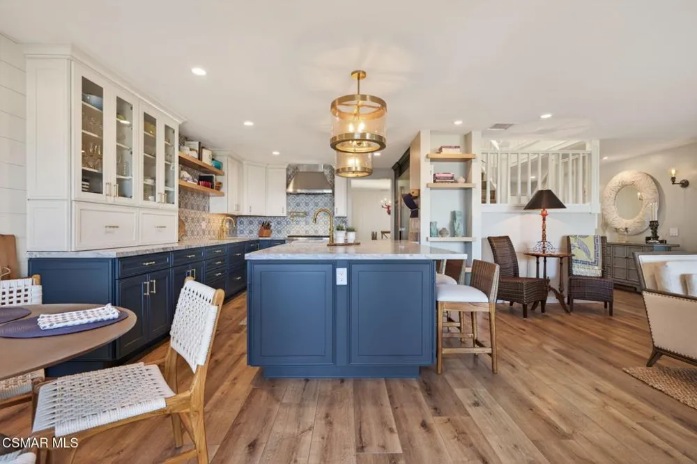 818 Caliente Lane Ventura, CA 93001