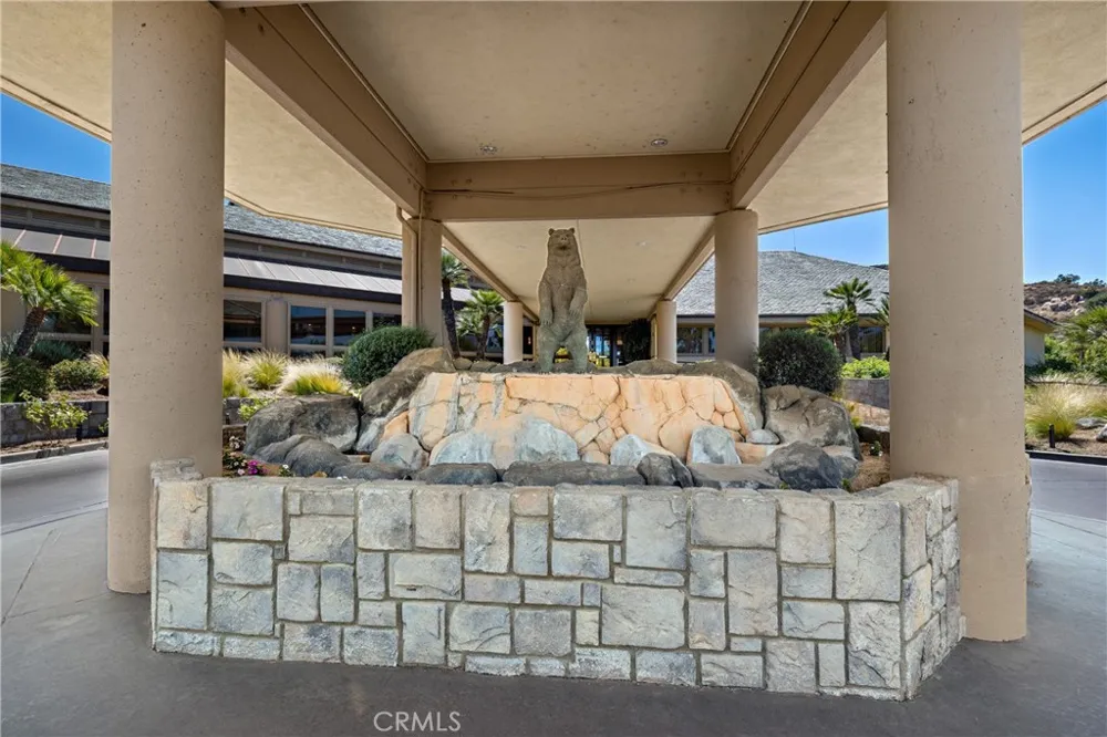 38648 Bears Paw Dr. Murrieta, CA 92562