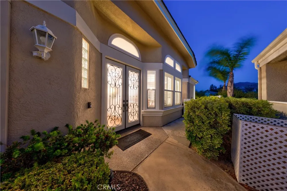 38648 Bears Paw Dr. Murrieta, CA 92562