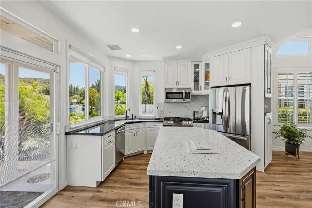 38648 Bears Paw Dr. Murrieta, CA 92562