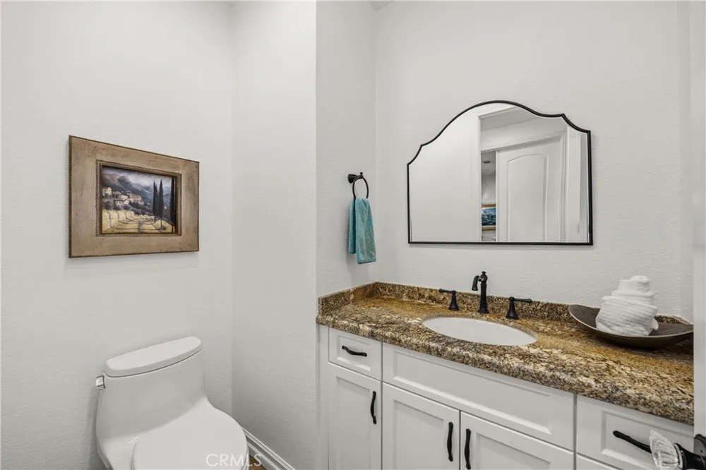 38648 Bears Paw Dr. Murrieta, CA 92562