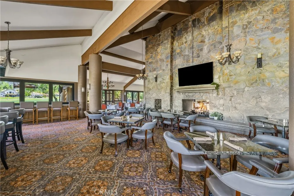 38648 Bears Paw Dr. Murrieta, CA 92562