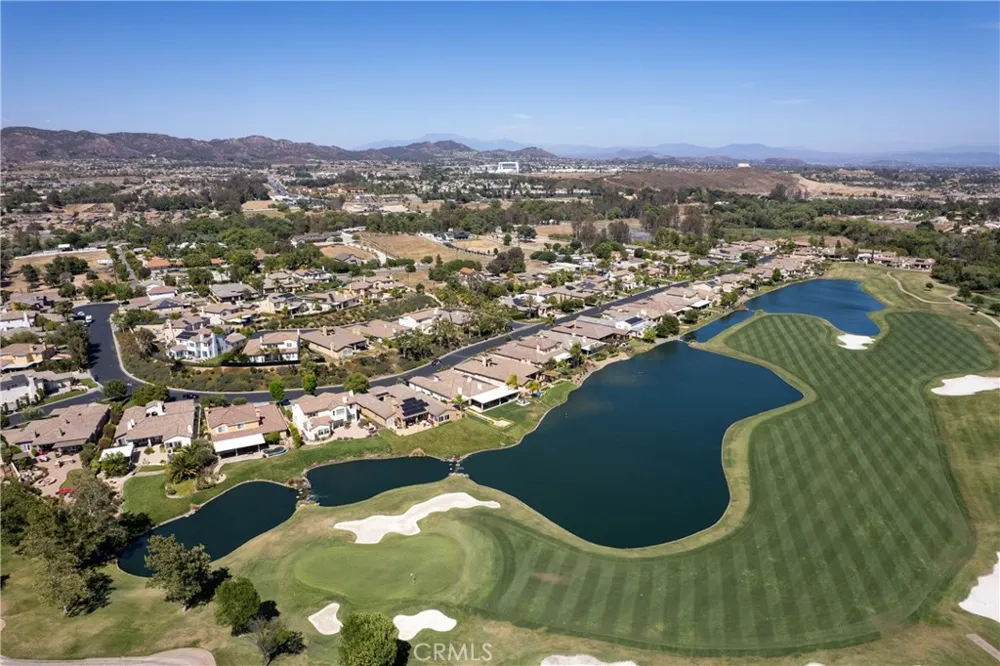 38648 Bears Paw Dr. Murrieta, CA 92562