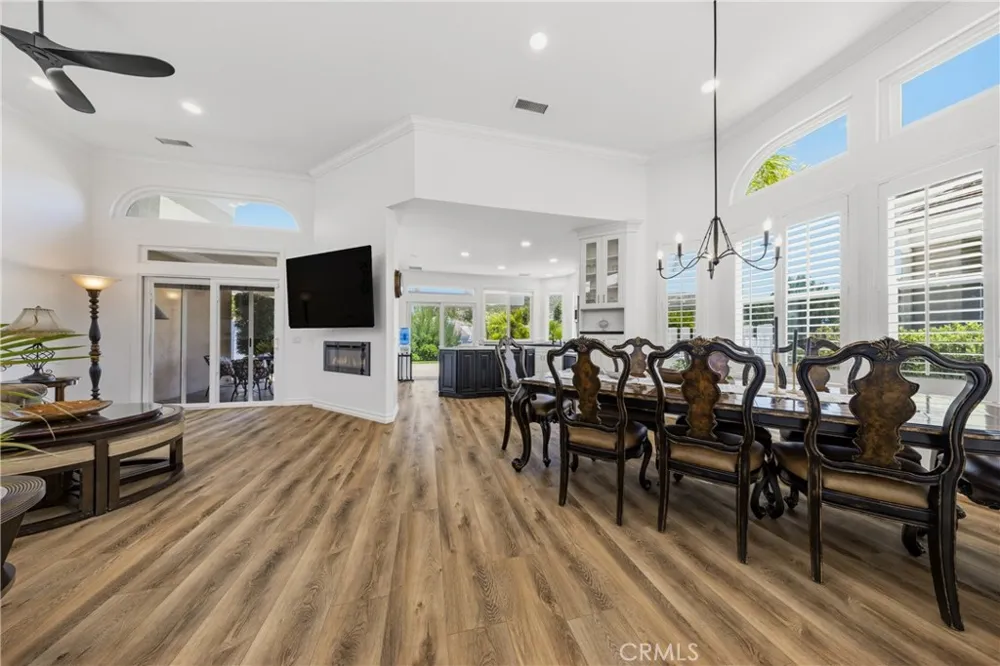 38648 Bears Paw Dr. Murrieta, CA 92562