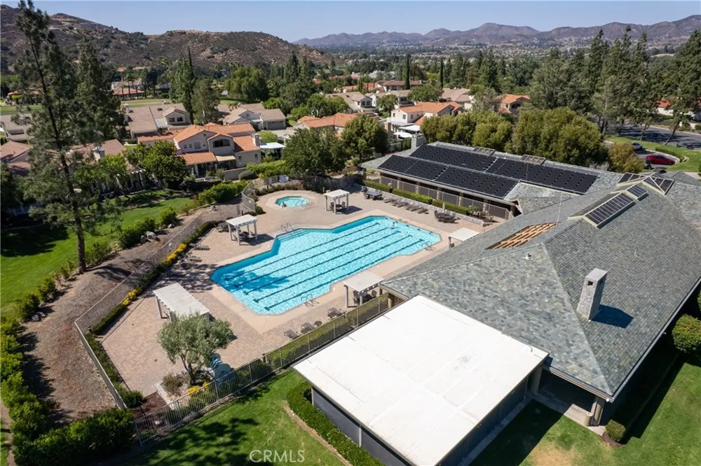 38648 Bears Paw Dr. Murrieta, CA 92562
