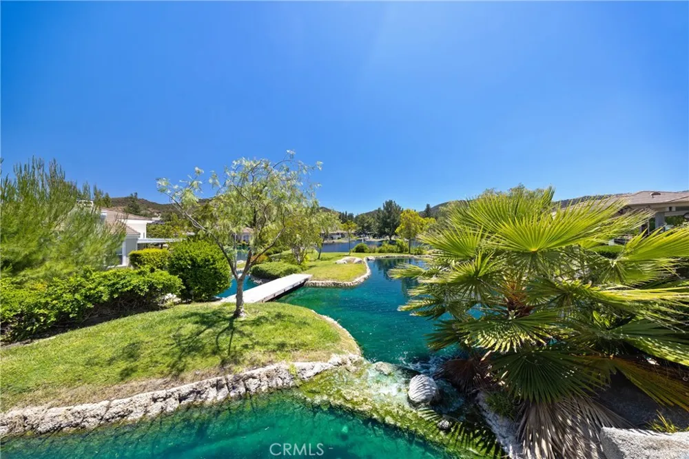 38648 Bears Paw Dr. Murrieta, CA 92562