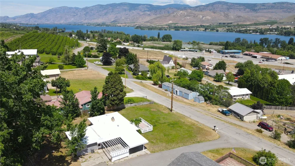 2108 Deerpath Oroville, WA 98844