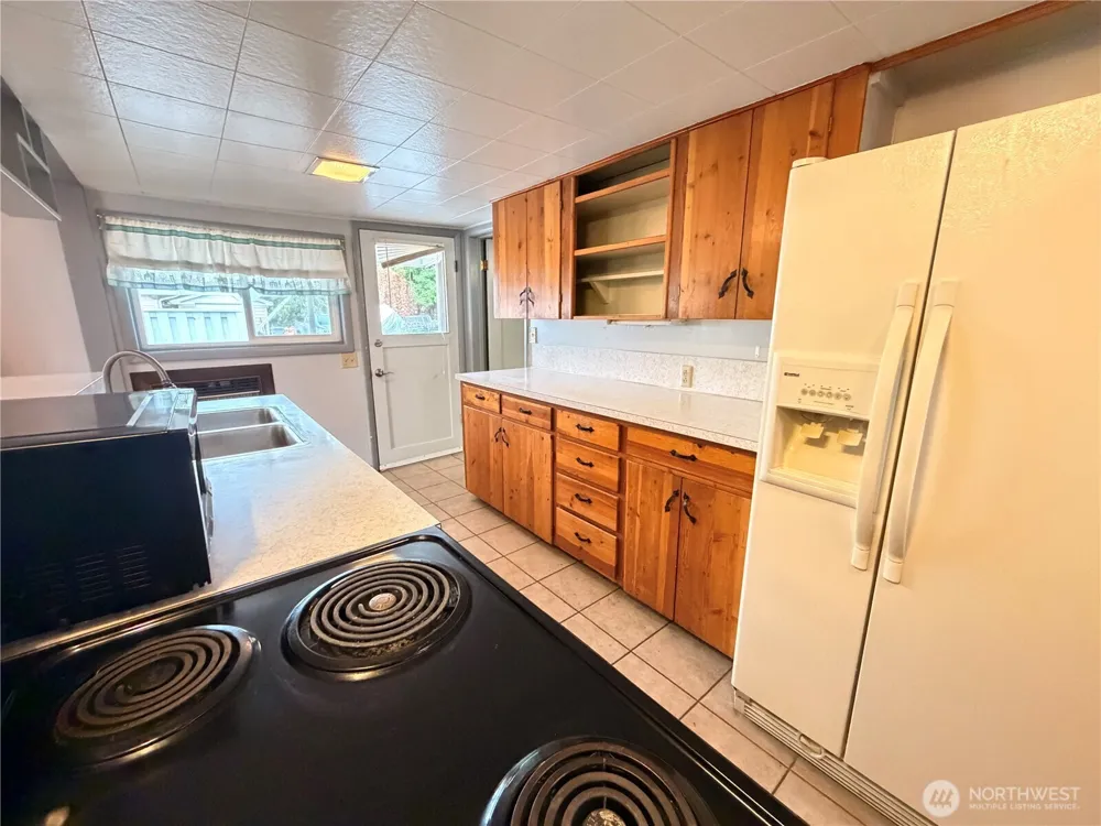 2108 Deerpath Oroville, WA 98844