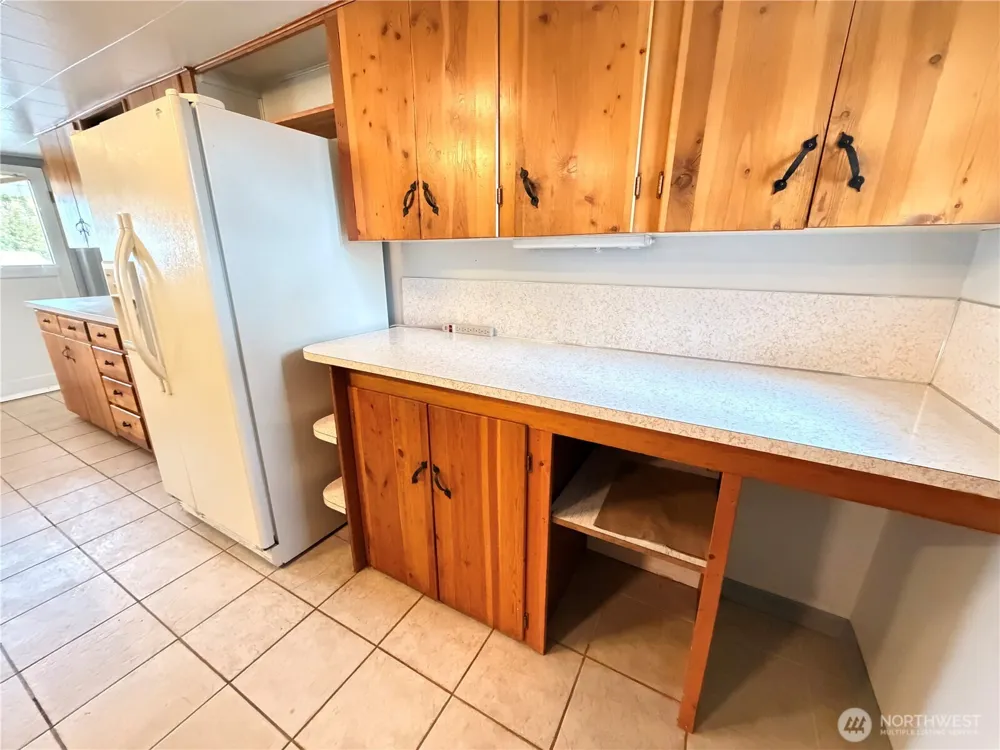 2108 Deerpath Oroville, WA 98844