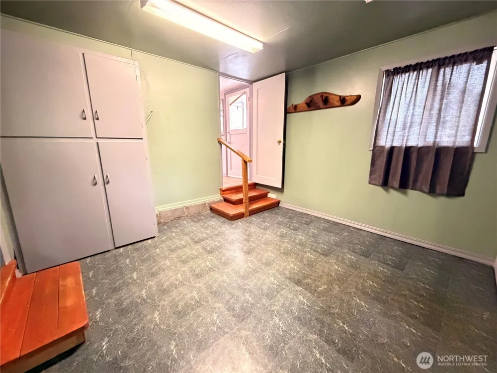 2108 Deerpath Oroville, WA 98844