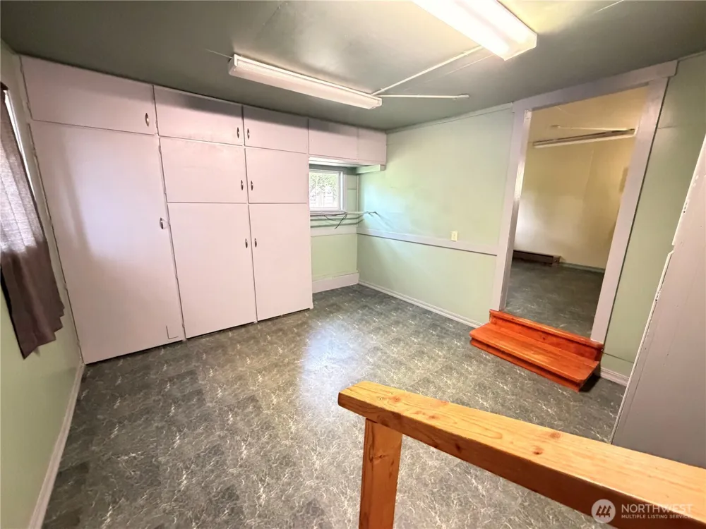 2108 Deerpath Oroville, WA 98844