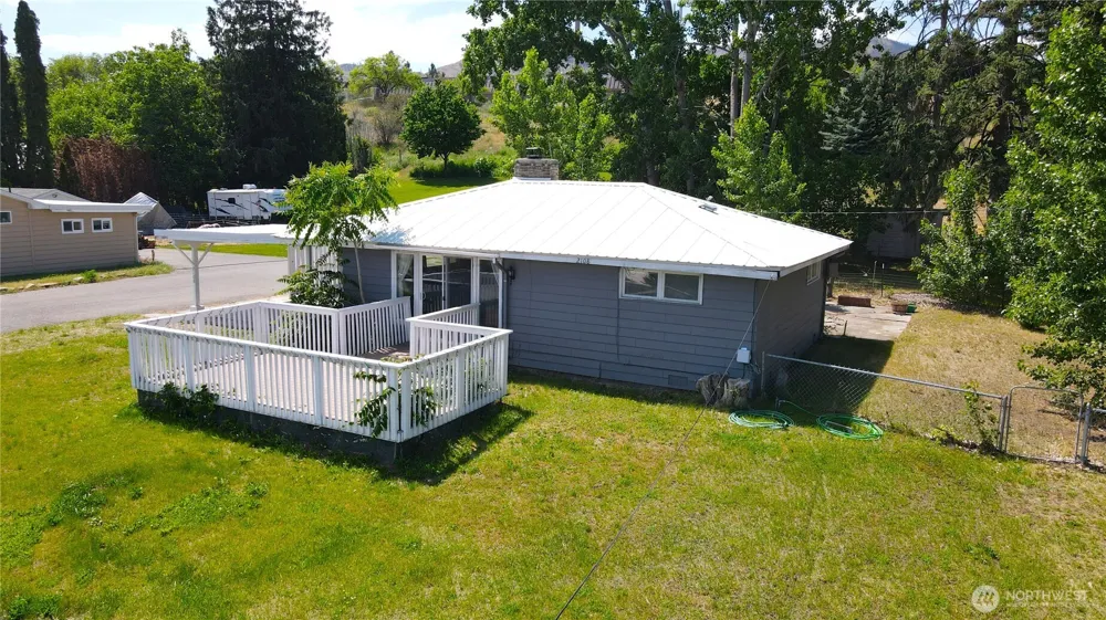 2108 Deerpath Oroville, WA 98844