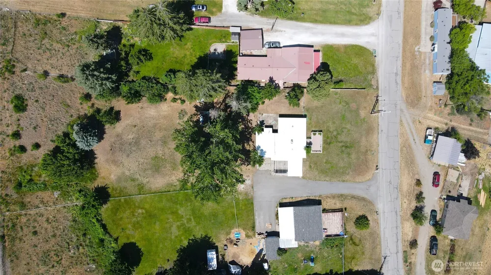 2108 Deerpath Oroville, WA 98844