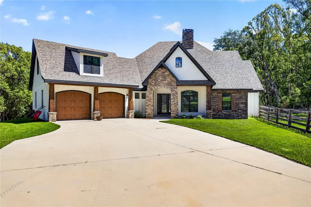17265 MEADOW BLUFF VIEW Dade City, FL 33523