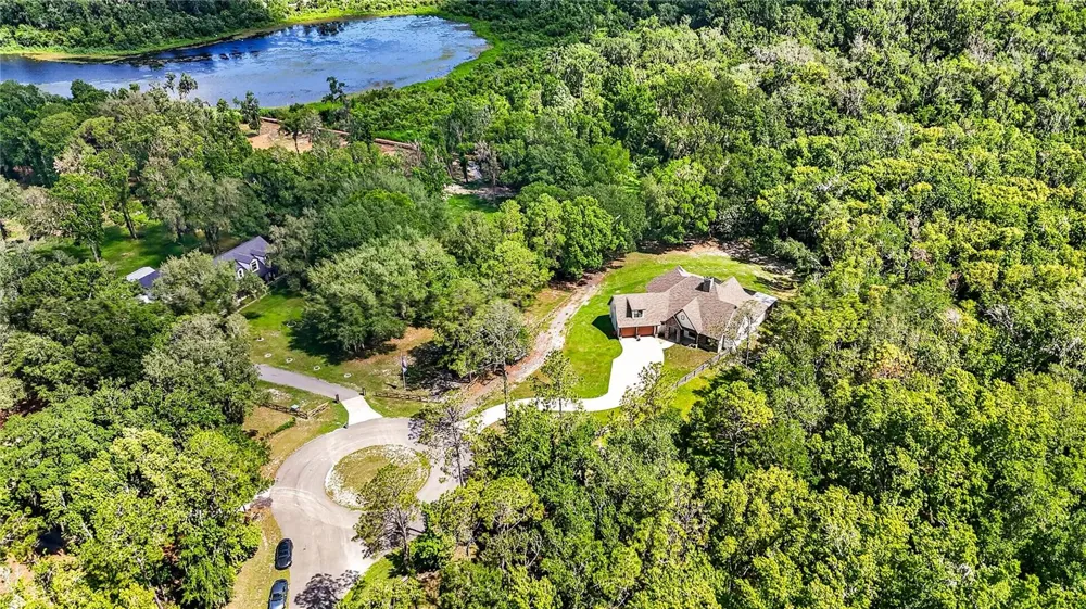 17265 MEADOW BLUFF VIEW Dade City, FL 33523