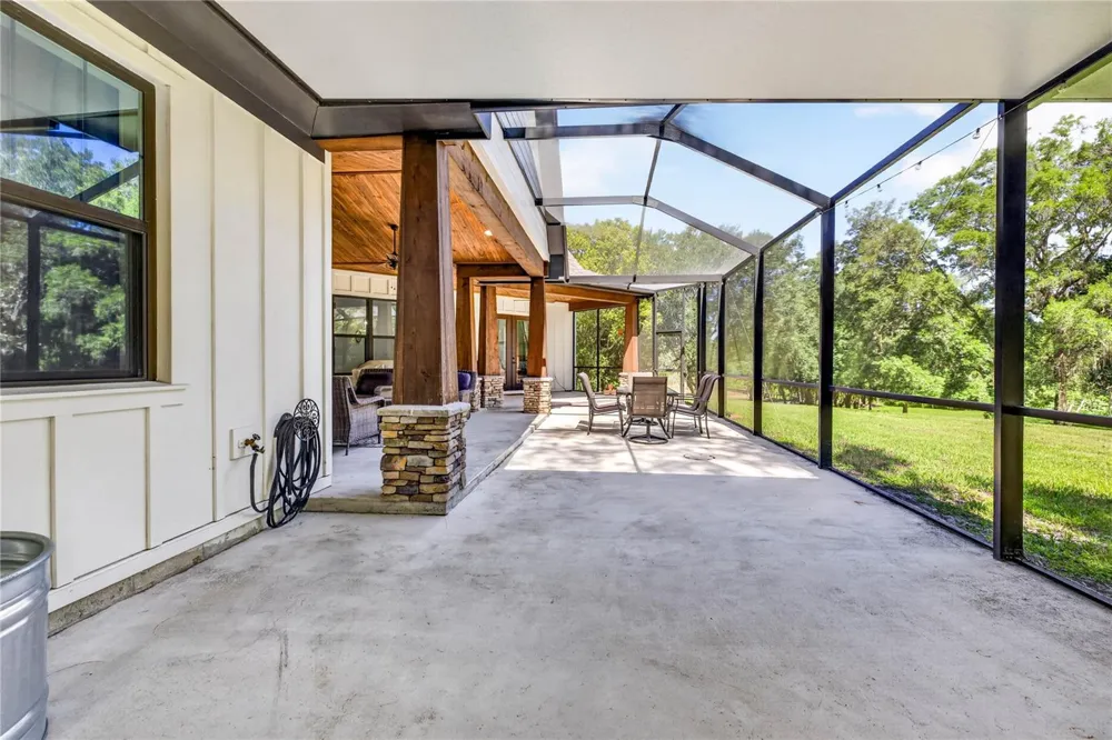 17265 MEADOW BLUFF VIEW Dade City, FL 33523
