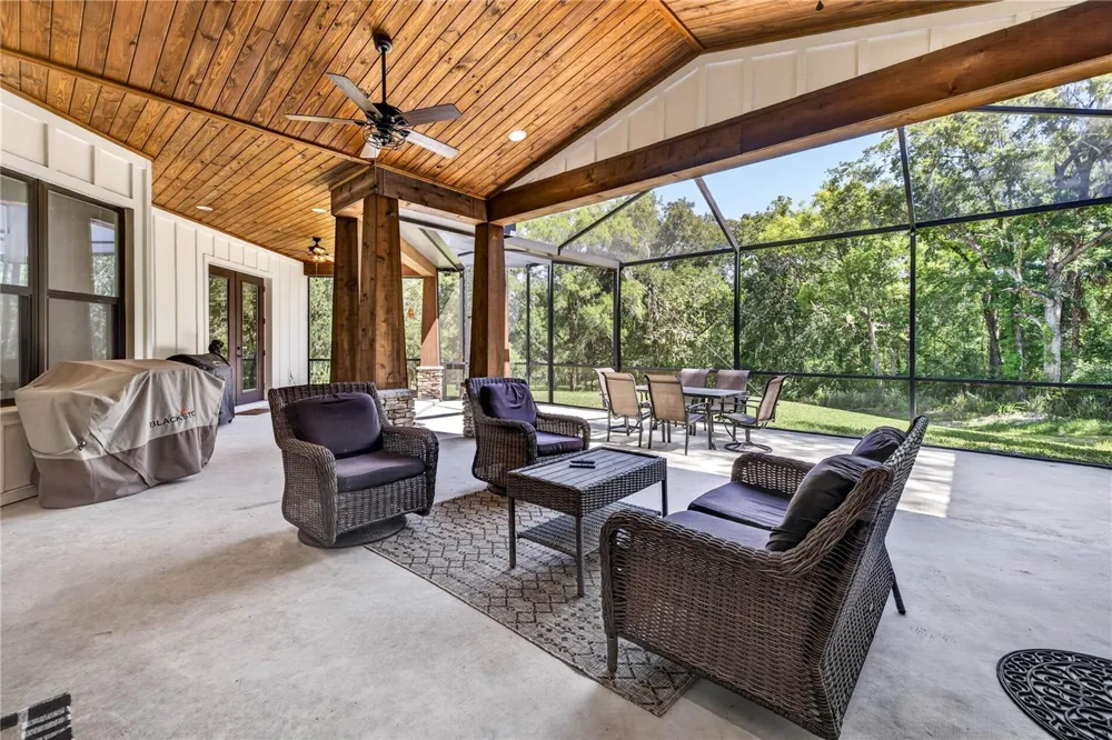 17265 MEADOW BLUFF VIEW Dade City, FL 33523