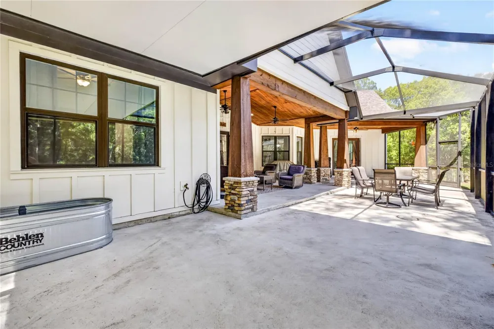 17265 MEADOW BLUFF VIEW Dade City, FL 33523