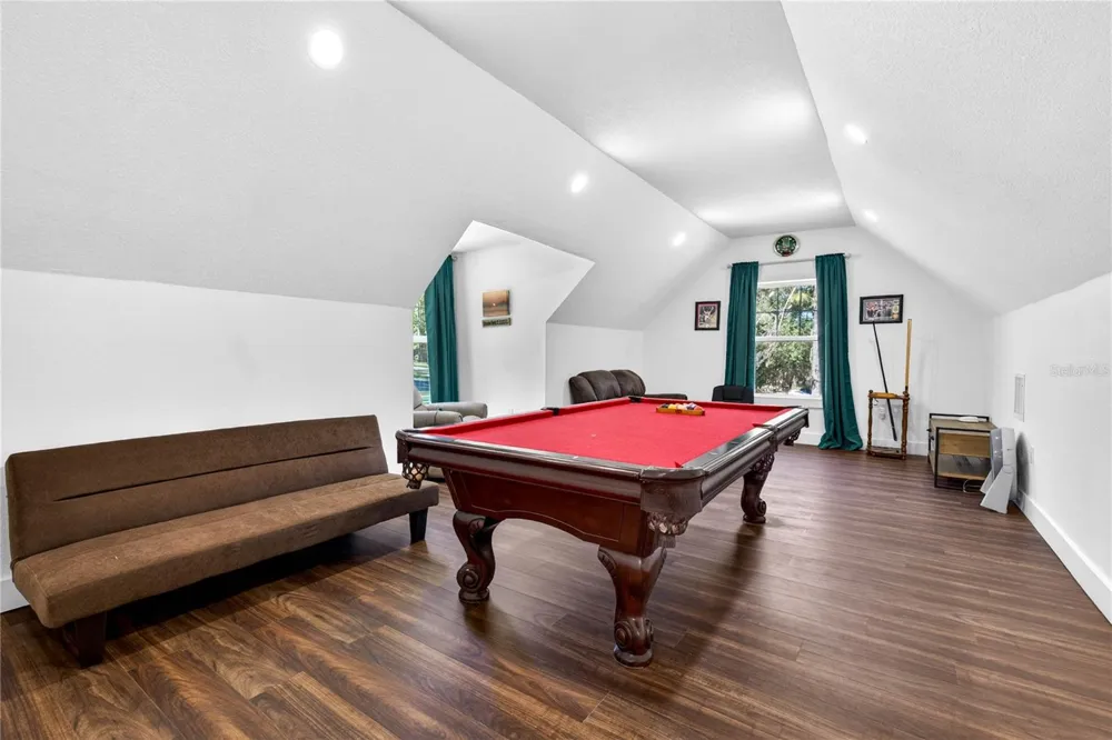 17265 MEADOW BLUFF VIEW Dade City, FL 33523