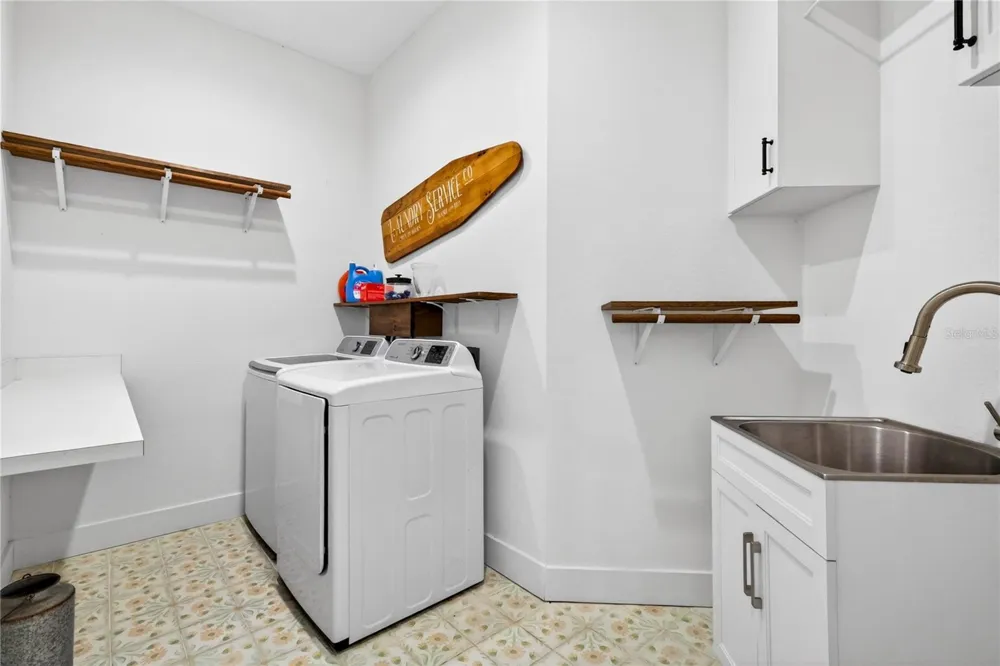 17265 MEADOW BLUFF VIEW Dade City, FL 33523