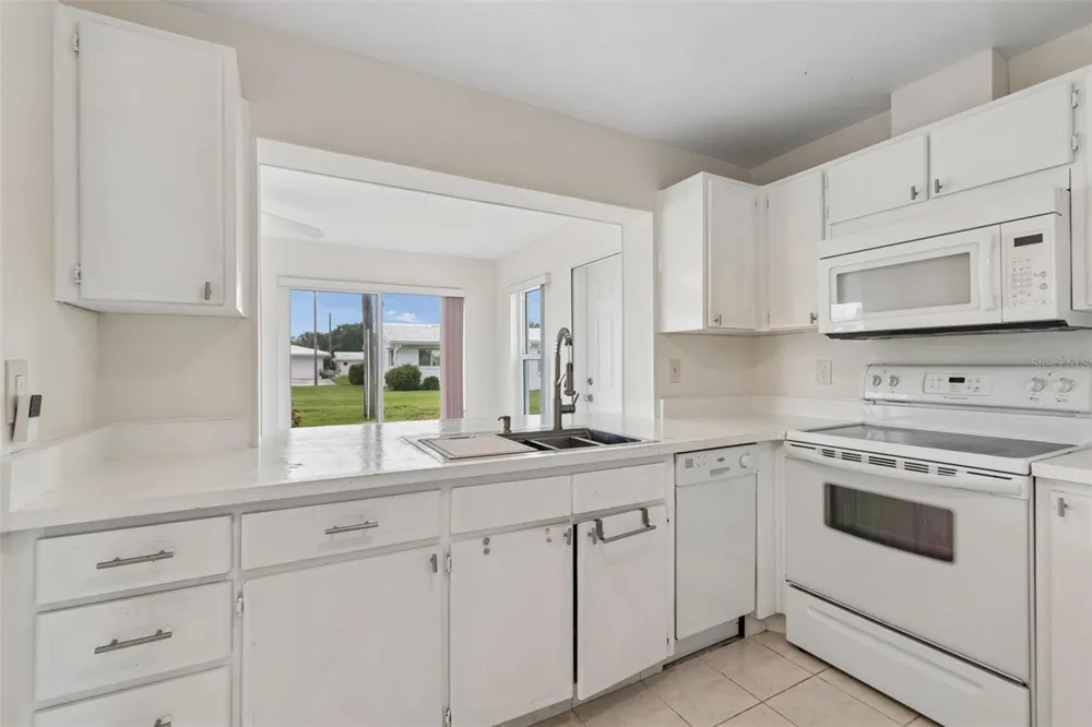 14142 90TH AVENUE Seminole, FL 33776